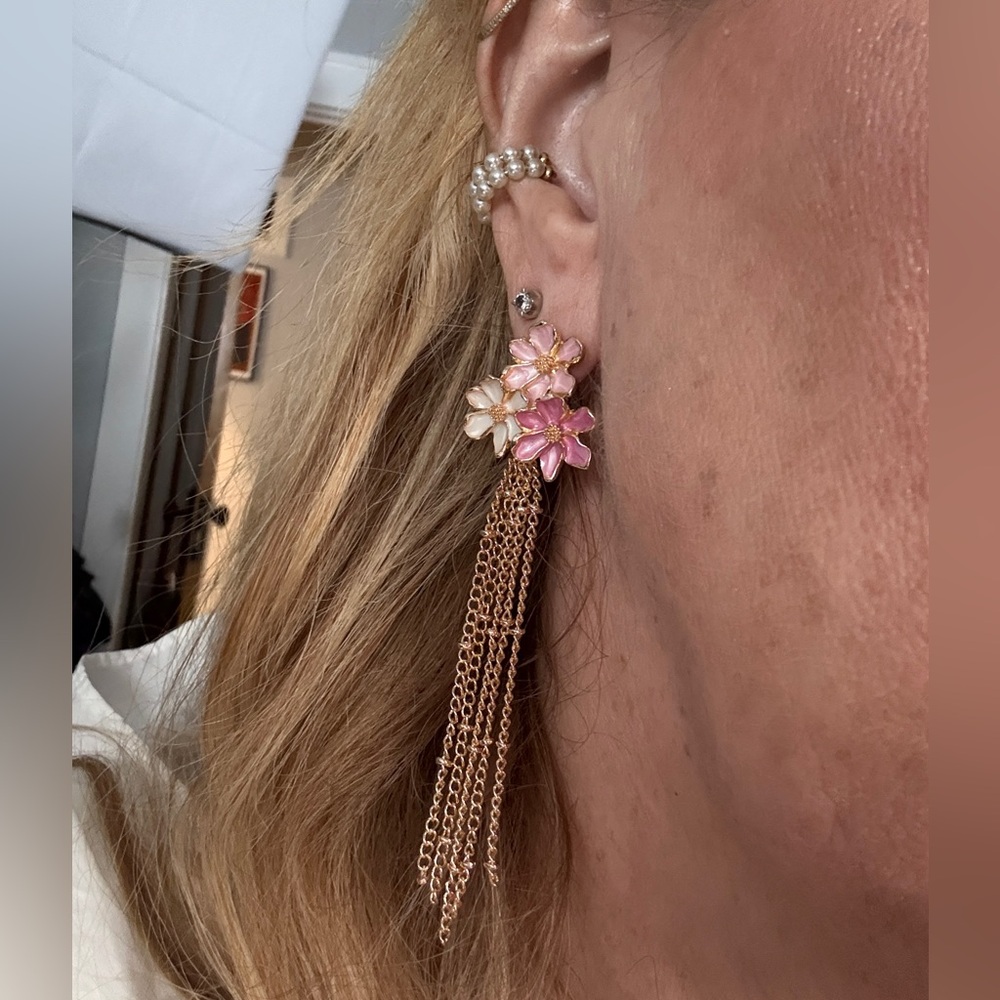 Guess Floral Pink and Cream Gold-Tone Chain Drop Earrings